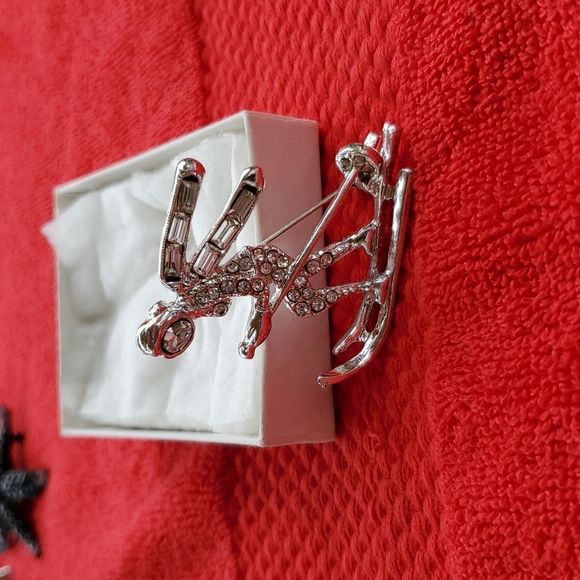 Monet Rhinstone skier brooch - Picture 6 of 11